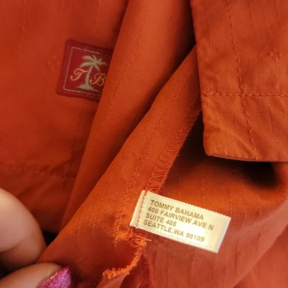 Tommy Bahama Button Up - Picture 4 of 5